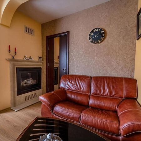 Апартамент Грация Veliko Tárnovo Exterior foto