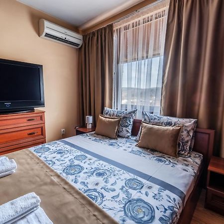 Апартамент Грация Veliko Tárnovo Exterior foto